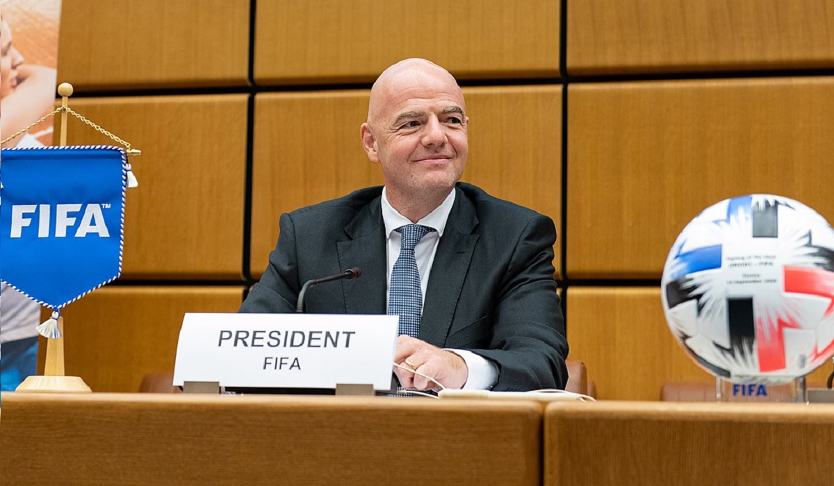 FIFA President Praises Qatar's Evacuation of Afghan Refugees